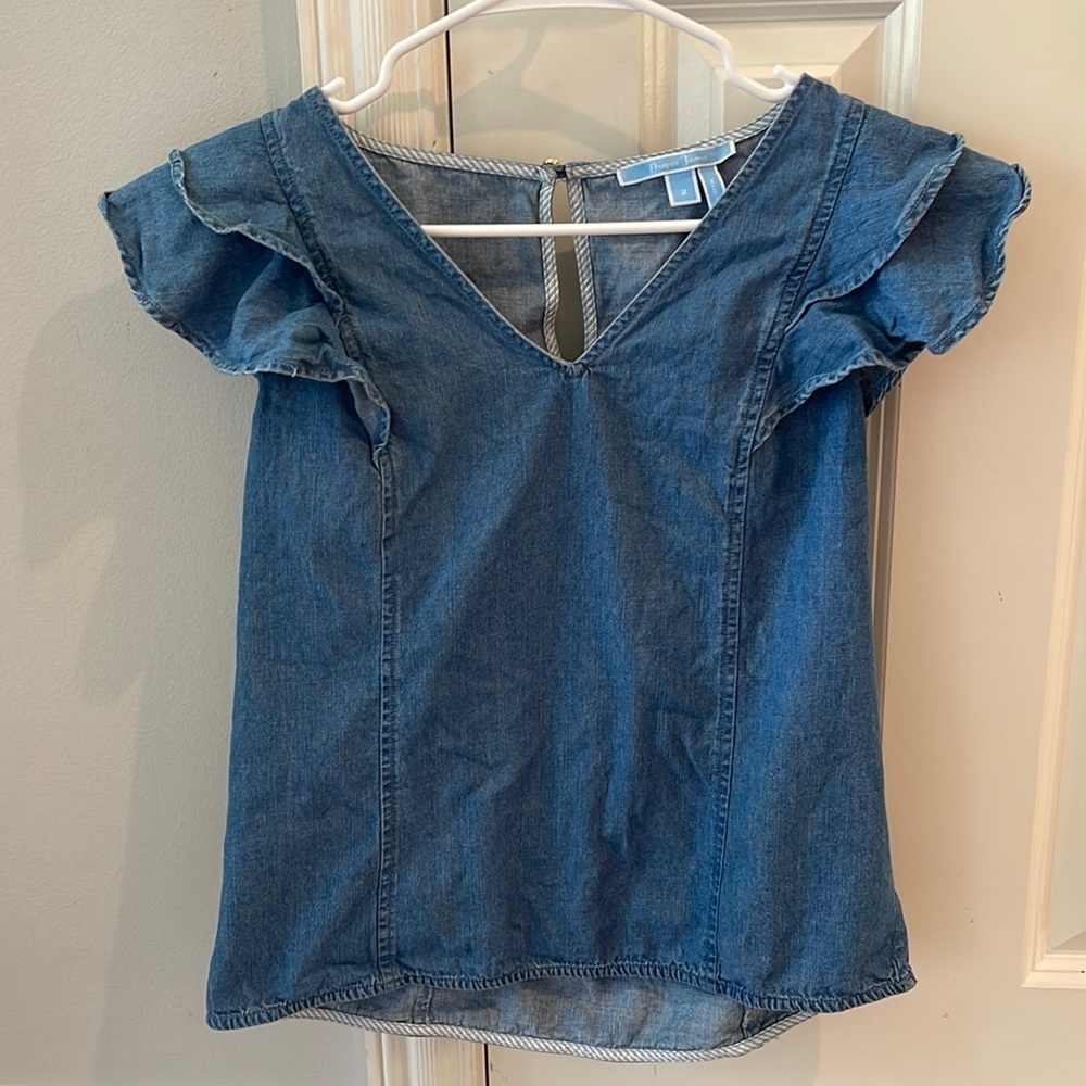 𝅺draper James casual chambray ruffle denim top. Size 2 - Picture 3 of 5